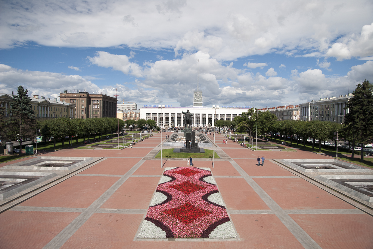 Сквер б/н на пл. Ленина