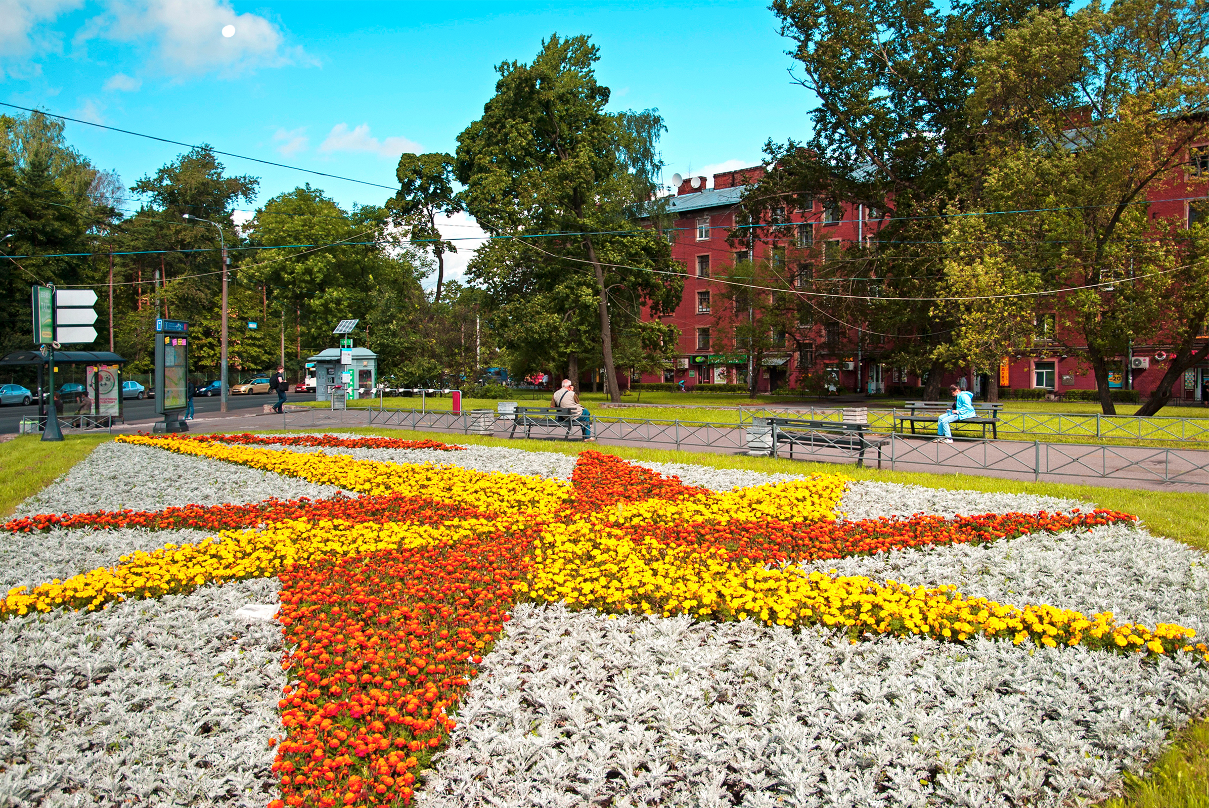 Политехническая ул. (у ст. м. «Политехническая»)