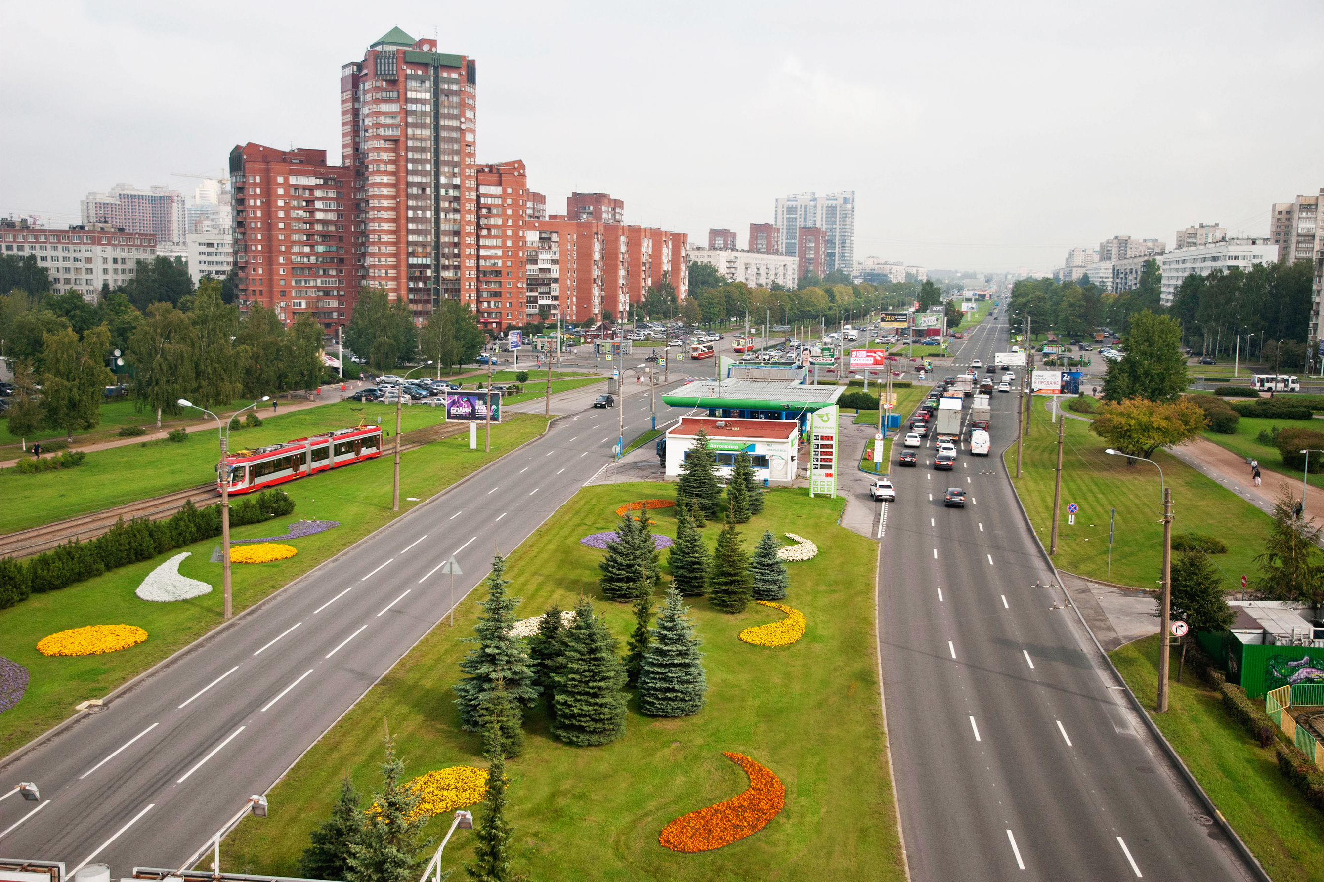 Тихорецкий пр. (между Северным пр. и пр. Луначарского)